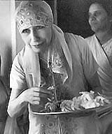 Flower blessings ( A note on flower remedies from SAIIIHR)